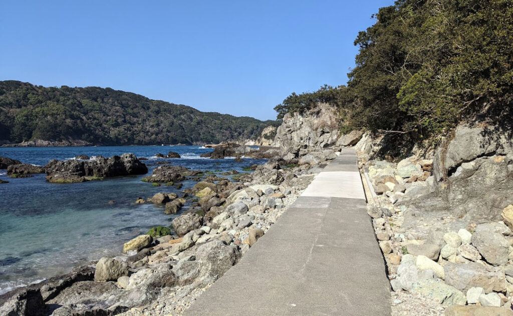 下田港和歌の浦(Port and Wakano-Ura Walk)