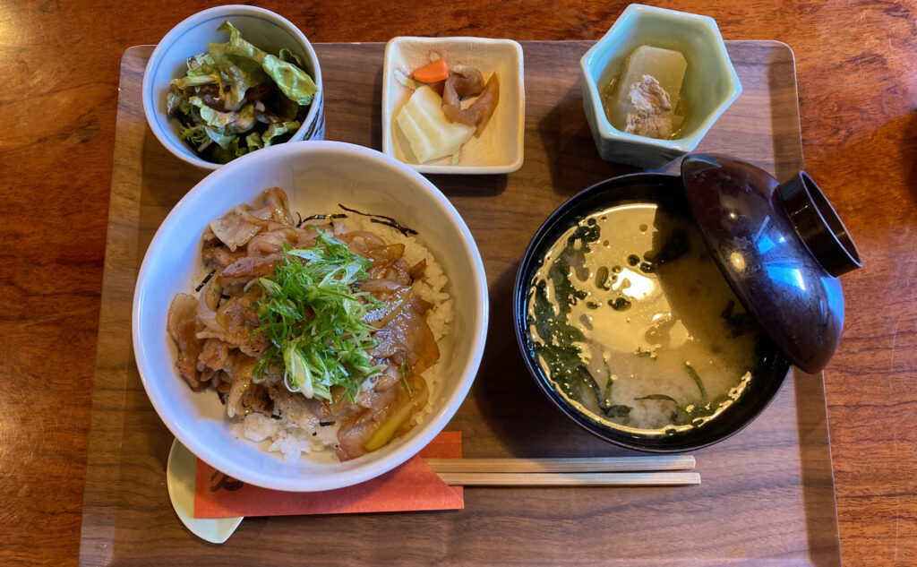 久遠(Kuon) 松崎 スタミナ丼