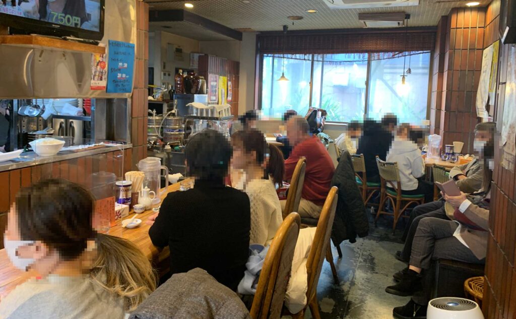 熱海 ラーメン「石川屋」(Ishikawaya) 店内
