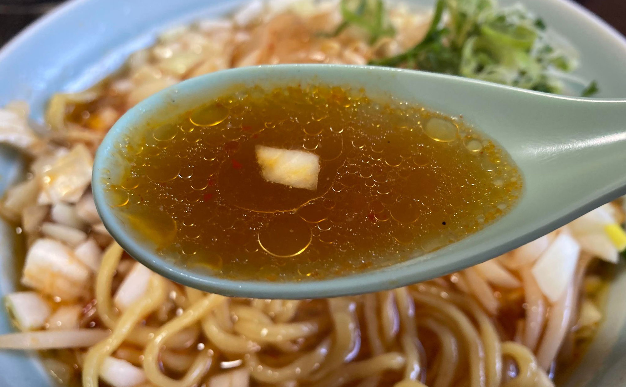 三島 ラーメン「七転八起」(Nanakorobiyaoki) スープ