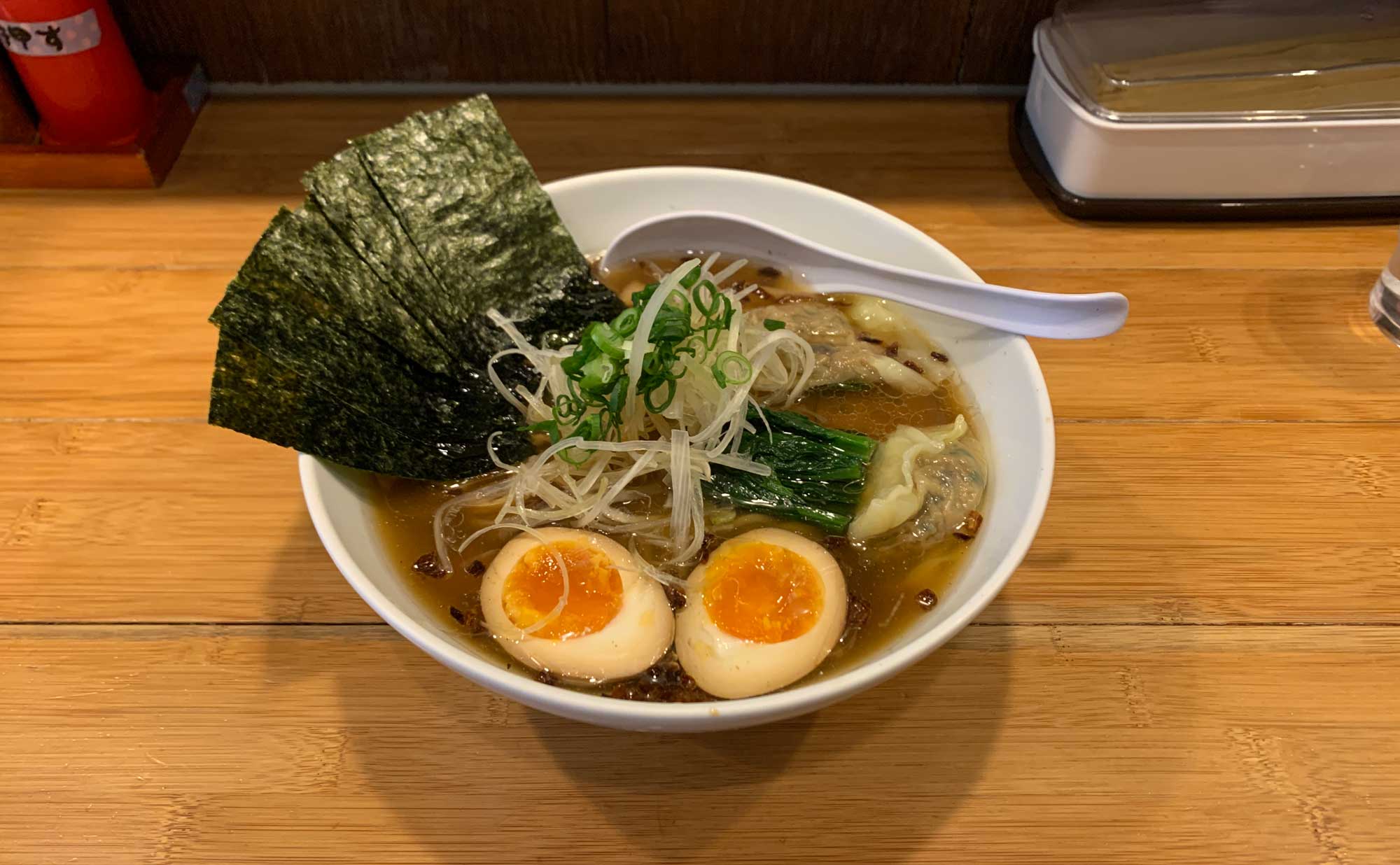 沼津 ラーメン「やくみや」(Yakumiya) 醤油らぁめん