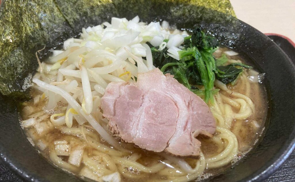 下田 ラーメン「宝来家」(Houraiya) 魚介らーめん中盛 玉ねぎトッピング