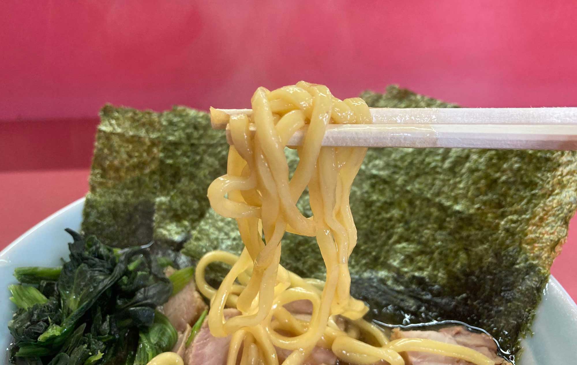 沼津 ラーメン「沼津家」(Numazuya) 麺