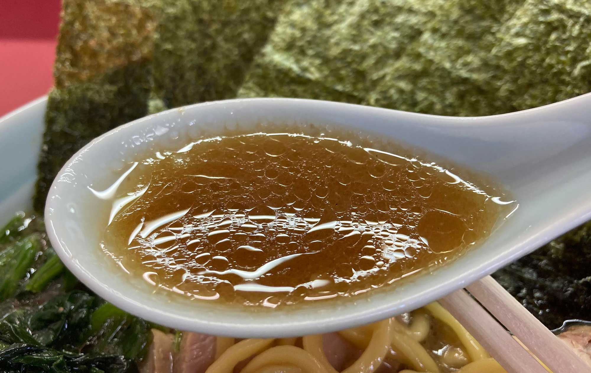 沼津 ラーメン「沼津家」(Numazuya) スープ