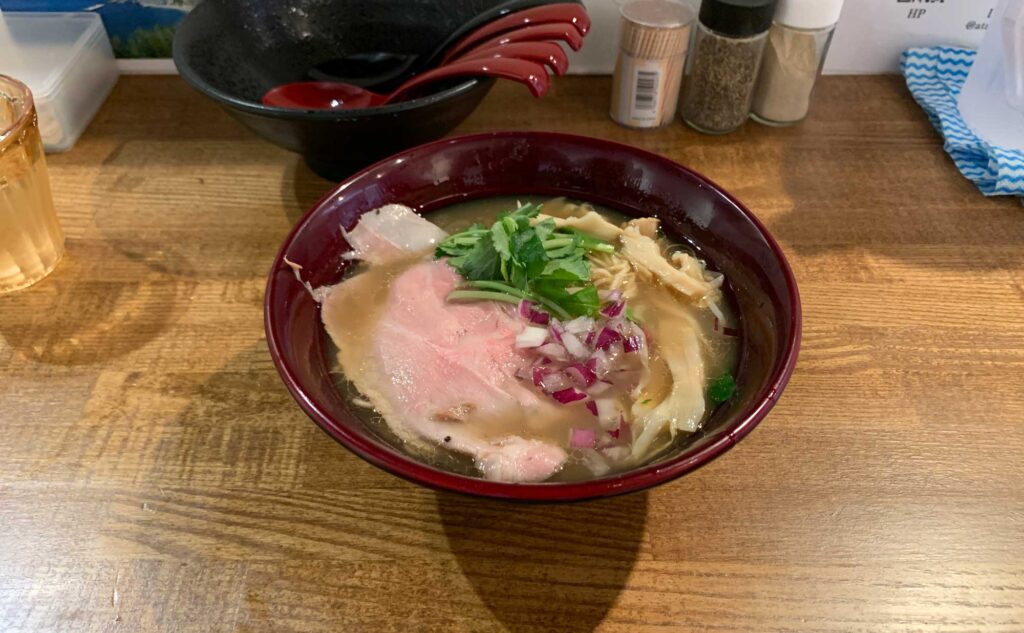 熱海 ラーメン「ゴールデンアイ」(goldeneye) 金目鯛ラーメン