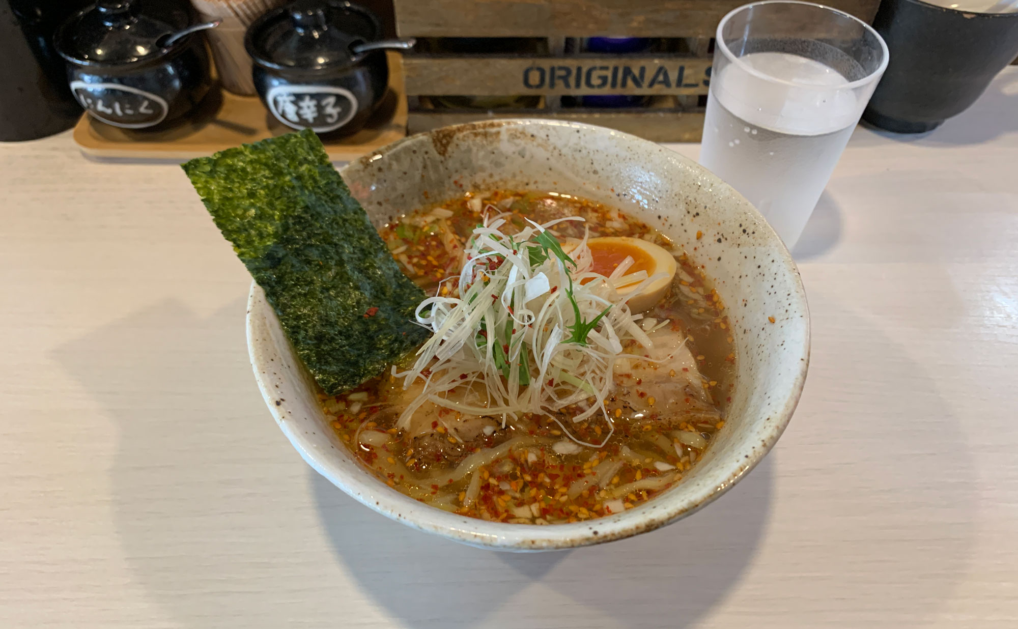 伊東 ラーメン「一徳」(Ittoku) ピリ辛ラーメン塩