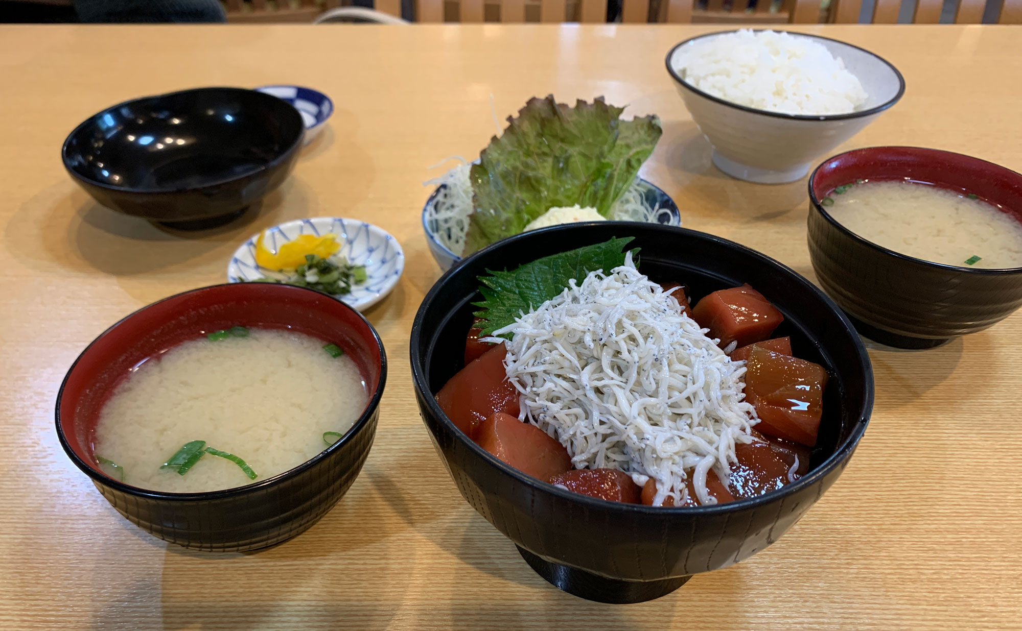 沼津 和食「弥次喜多」(Yajikita) 駿河丼