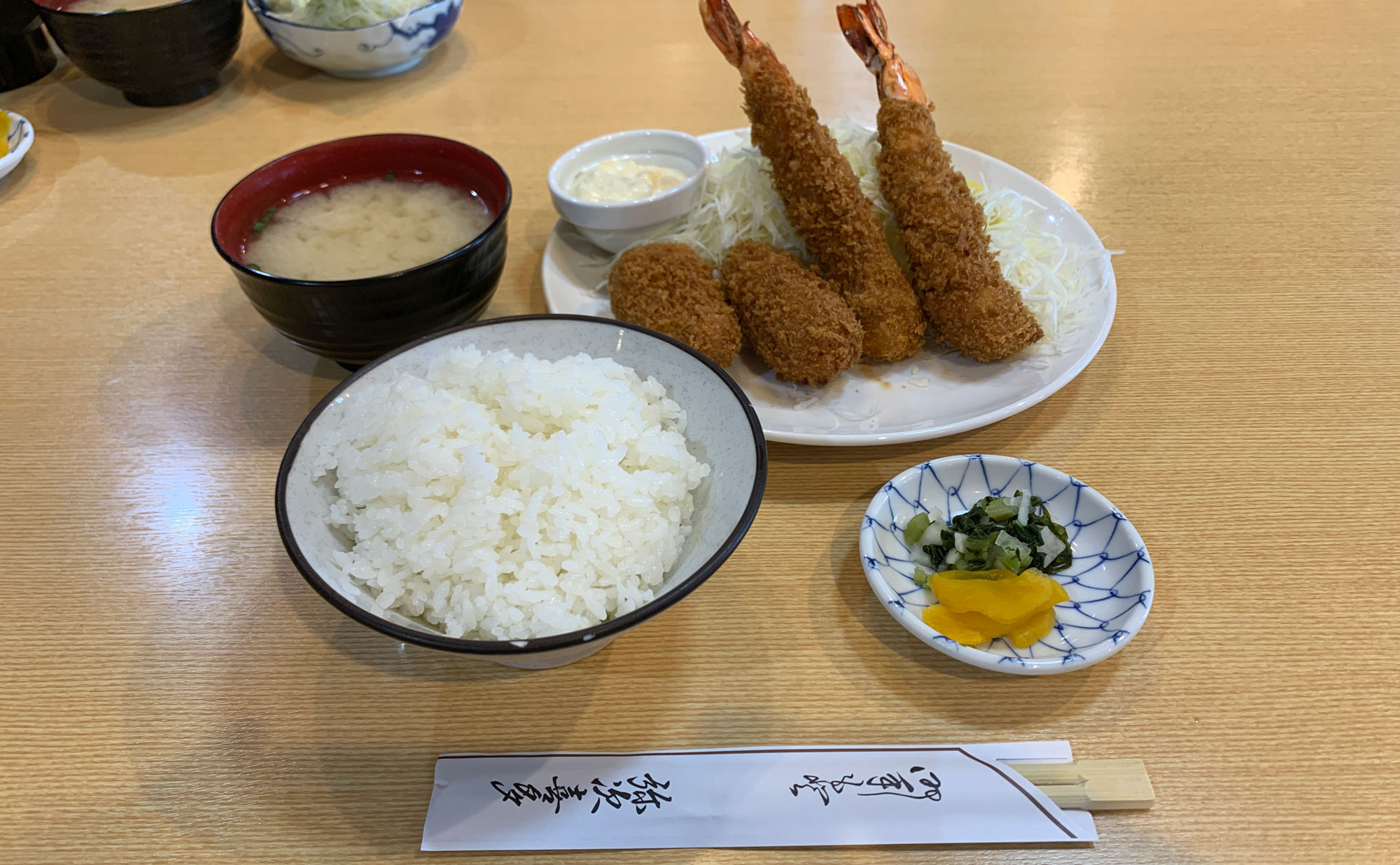 沼津 和食「弥次喜多」(Yajikita) エビコロ定食